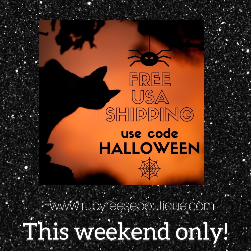 Free shipping this weekend only! 👻🦇🎃